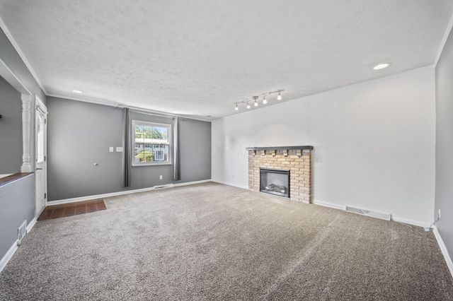 3148 Kingswood Drive, Grove City, OH 43123