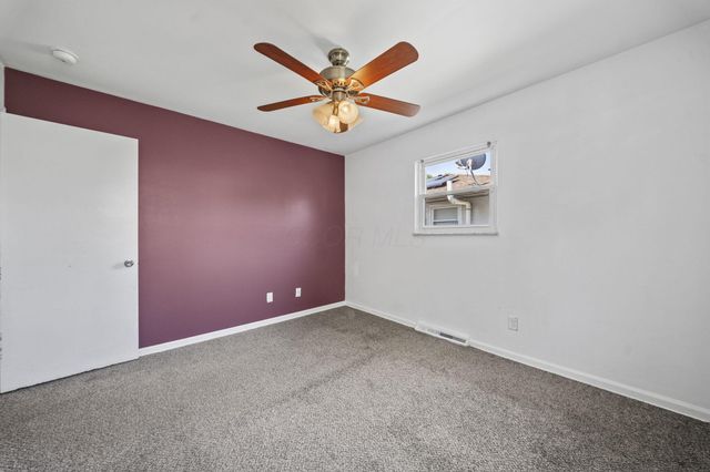 3148 Kingswood Drive, Grove City, OH 43123