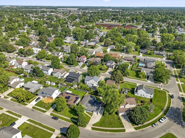 3148 Kingswood Drive, Grove City, OH 43123