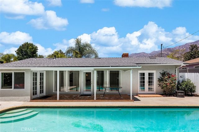 1030 Cynthia Avenue, Pasadena, CA 91107