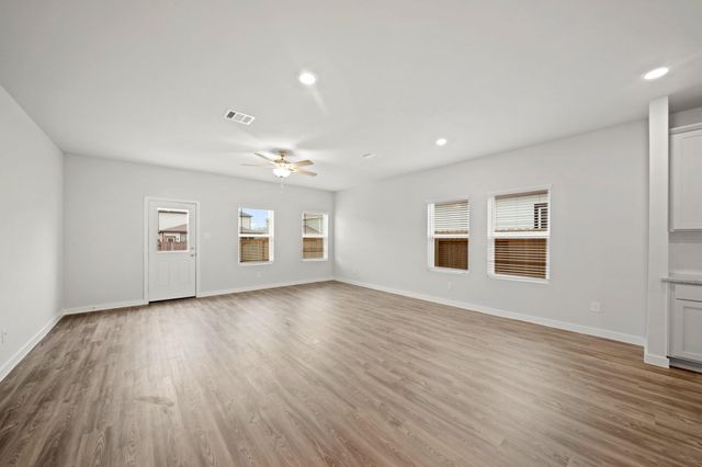 16977 Hazelnut Drive, Conroe, TX 77302