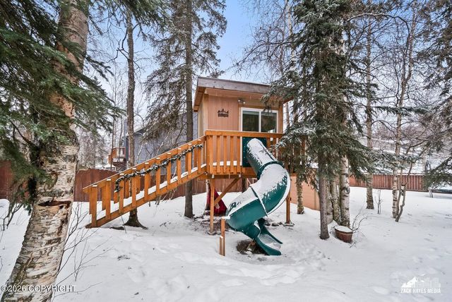 10821 Sushana Circle, Eagle River, AK 99577