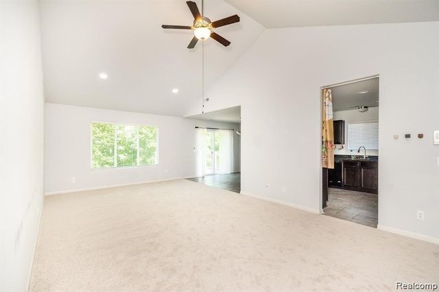 29406 Woodpark Circle, Warren, MI 48092