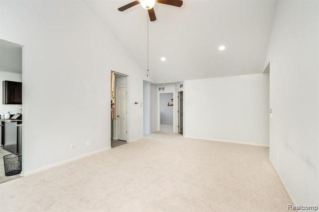 29406 Woodpark Circle, Warren, MI 48092