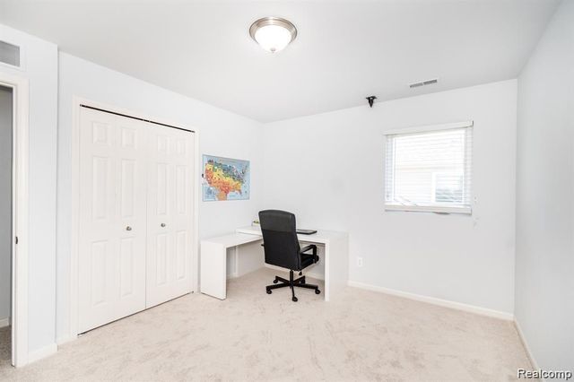 29406 Woodpark Circle, Warren, MI 48092