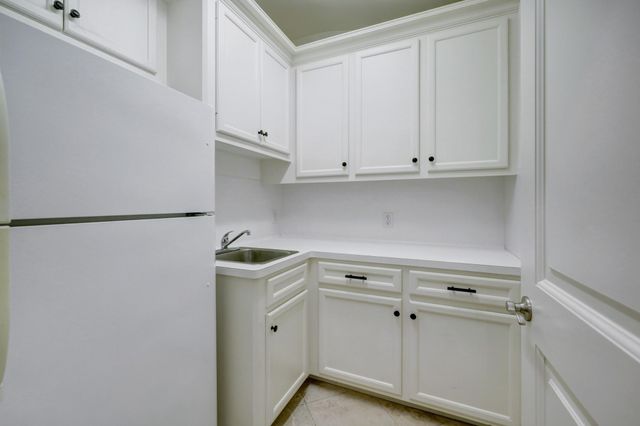 6618 Wanita Place, Houston, TX 77007