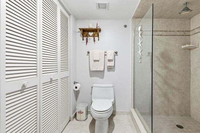 126 Lakeshore Drive 526, North Palm Beach, FL 33408