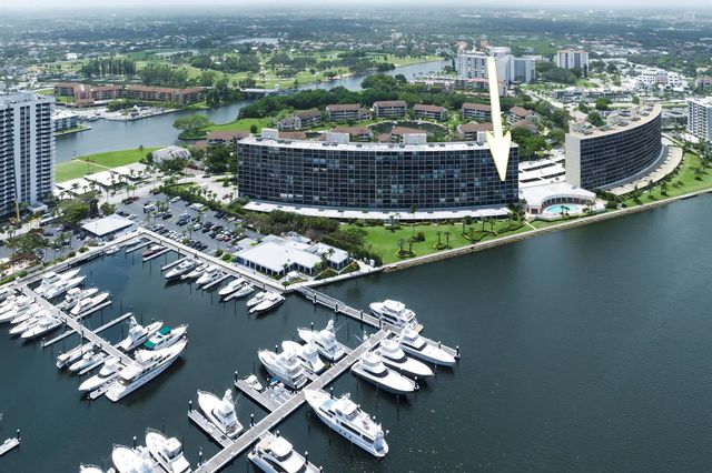 126 Lakeshore Drive 526, North Palm Beach, FL 33408