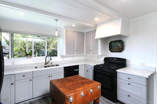 3527 Fairchild Street, Glendale, CA 91214