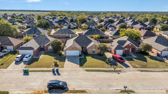 610 Brenna Road, Waxahachie, TX 75165