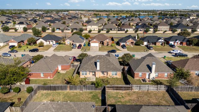 610 Brenna Road, Waxahachie, TX 75165