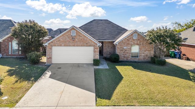610 Brenna Road, Waxahachie, TX 75165