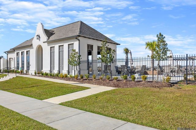 744 Conway Village Blvd, Gonzales, LA 70737