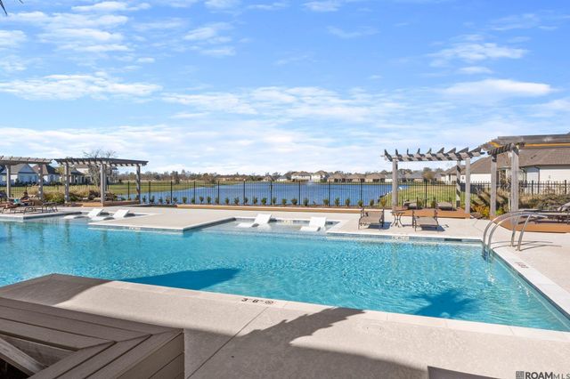 744 Conway Village Blvd, Gonzales, LA 70737