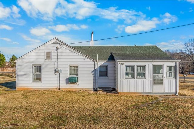 2450 E US HIGHWAY 64, Mocksville, NC 27028