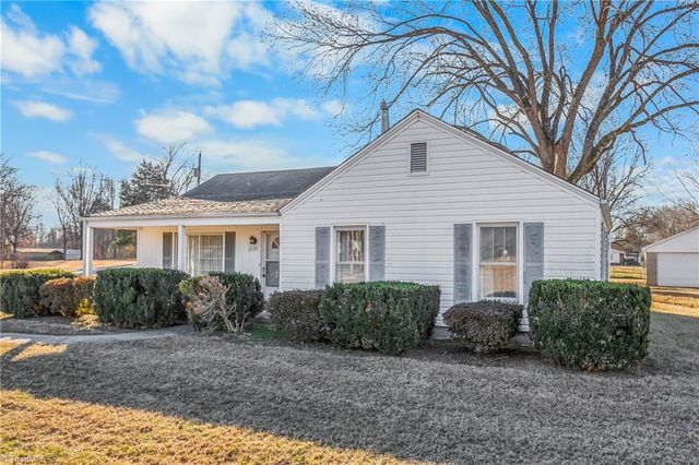 2450 E US HIGHWAY 64, Mocksville, NC 27028