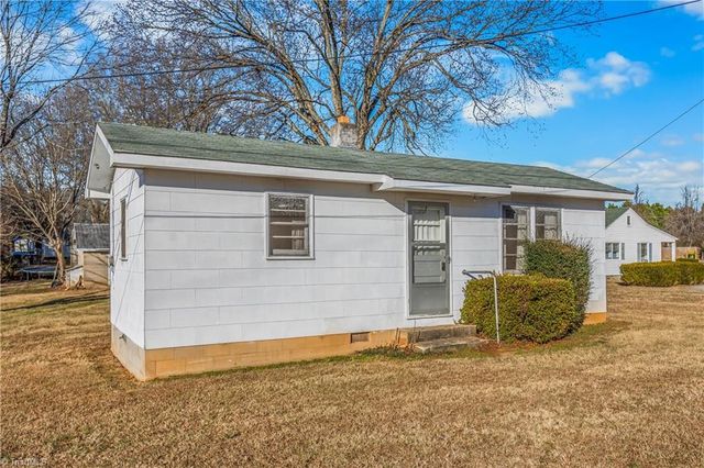 2450 E US HIGHWAY 64, Mocksville, NC 27028