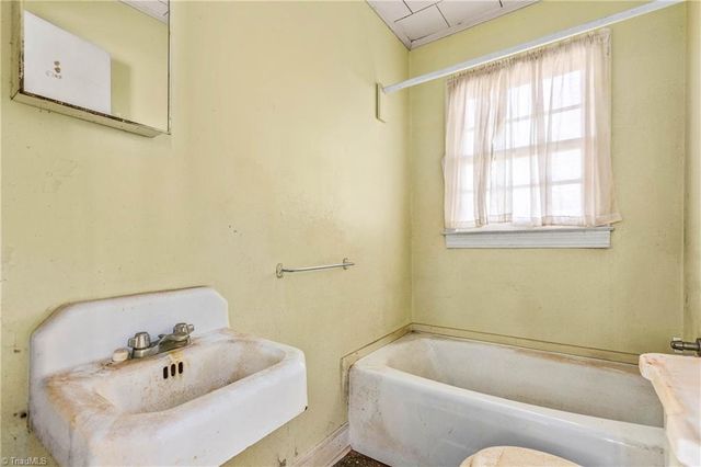 2450 E US HIGHWAY 64, Mocksville, NC 27028