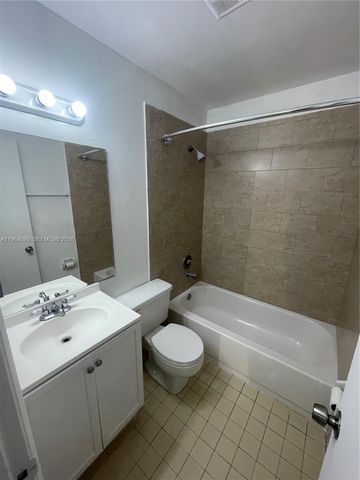 9700 Hammocks Blvd 204, Miami, FL 33196