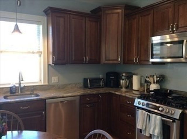 65 Independence Ave 1, Quincy, MA 02169