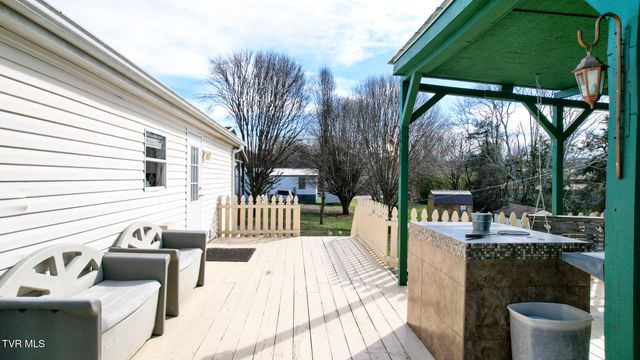 736 Susong Memorial Road, Greeneville, TN 37743