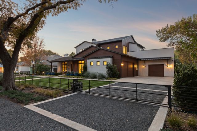 4447 Taos Road, Dallas, TX 75209