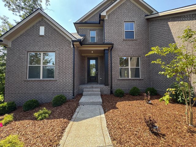 503 Claire Ct, Lebanon, TN 37087