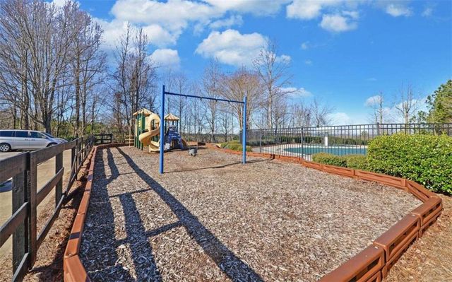 71 Northfield Circle, Dawsonville, GA 30534