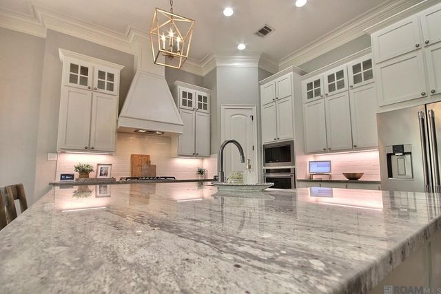 26120 St Germain Ct, Denham Springs, LA 70726