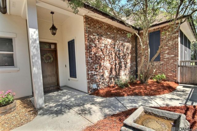 26120 St Germain Ct, Denham Springs, LA 70726