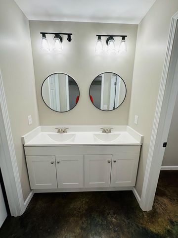 848 South Holland St, Slocomb, AL 36375