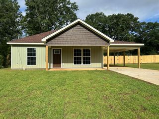 848 South Holland St, Slocomb, AL 36375