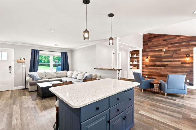 36 Monroe Rd, Hanover, MA 02339