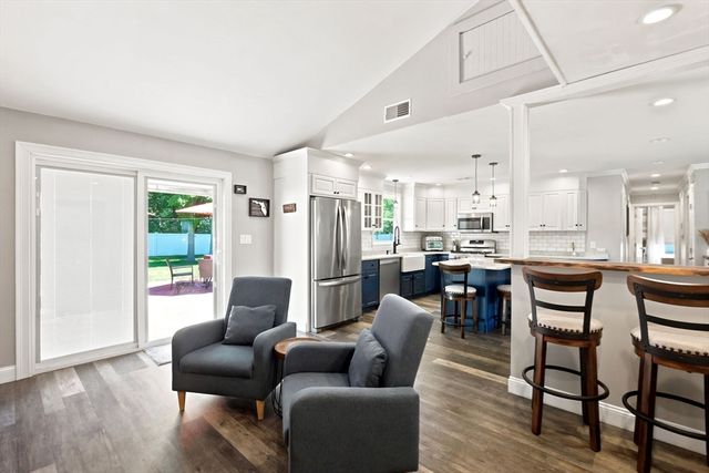 36 Monroe Rd, Hanover, MA 02339