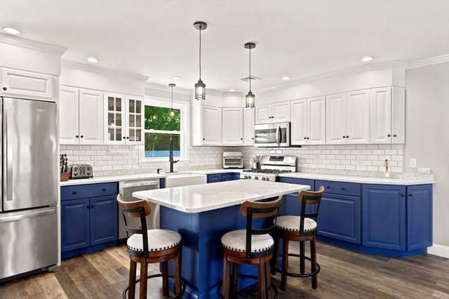 36 Monroe Rd, Hanover, MA 02339