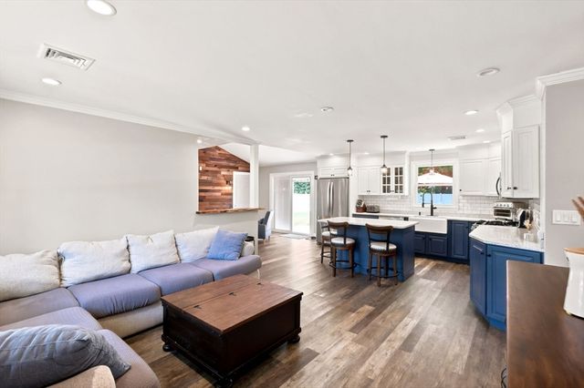 36 Monroe Rd, Hanover, MA 02339