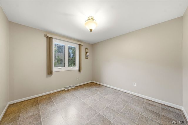 60 Groton Drive 2, Amherst, NY 14228