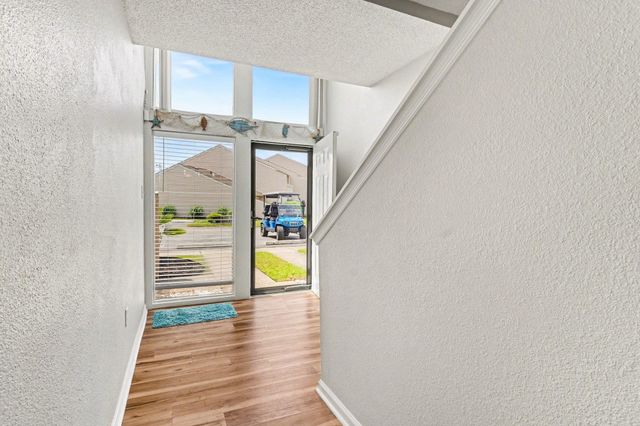 1000 11th Ave N Apt 129, North Myrtle Beach, SC 29582