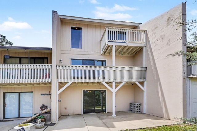 1000 11th Ave N Apt 129, North Myrtle Beach, SC 29582