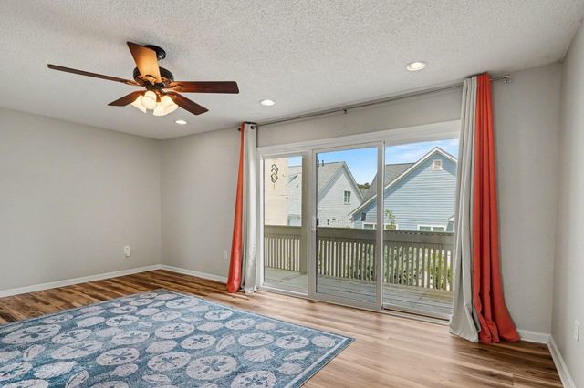 1000 11th Ave N Apt 129, North Myrtle Beach, SC 29582