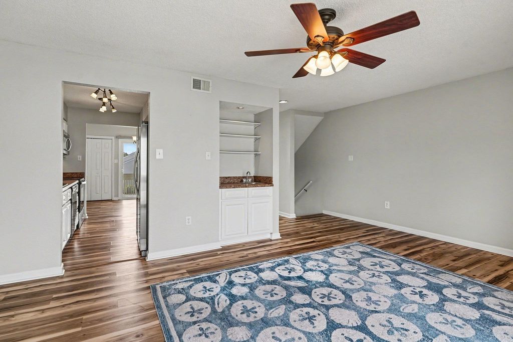 1000 11th Ave N Apt 129, North Myrtle Beach, SC 29582 — photo 4