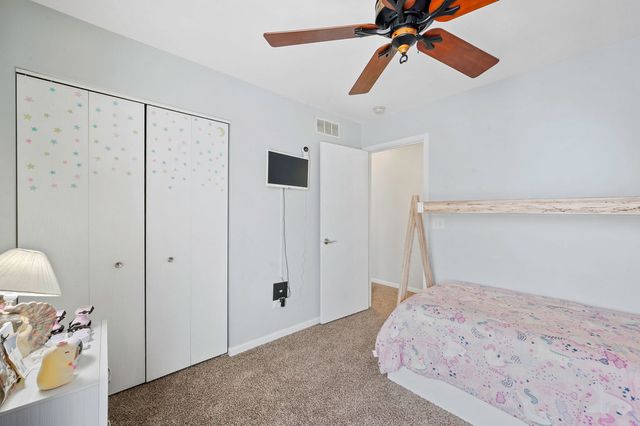 456 N Kelly Court, Romeoville, IL 60446