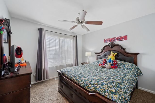 456 N Kelly Court, Romeoville, IL 60446