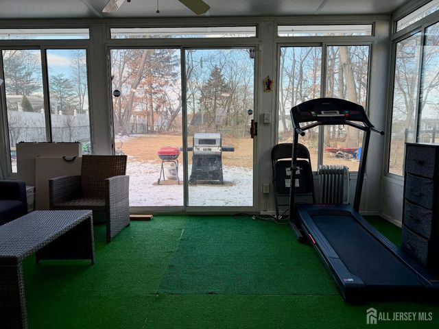 41 Pinetree Drive, Sayreville, NJ 08859