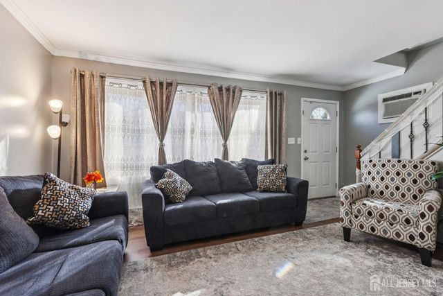 41 Pinetree Drive, Sayreville, NJ 08859