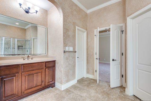 110 EVANS OAK LN, San Antonio, TX 78260