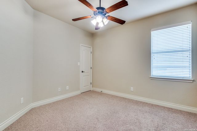 110 EVANS OAK LN, San Antonio, TX 78260