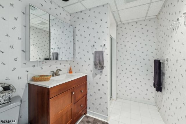 12 Sandalwood Dr, Livingston Twp., NJ 07039