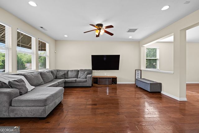 145 Paxton Place, Newnan, GA 30263
