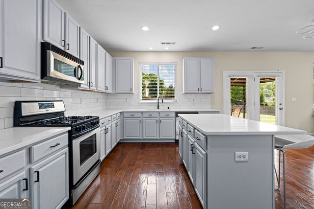 145 Paxton Place, Newnan, GA 30263